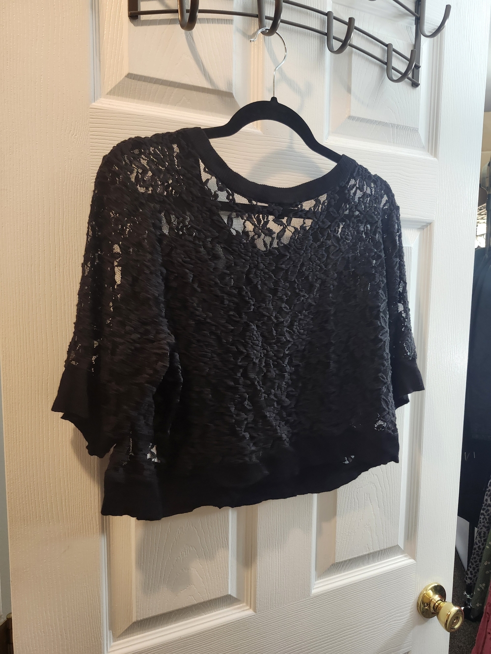 Torrid Black Lace Button-Front Cropped Cardigan, Torrid 2 = 2X - Picture 2 of 4